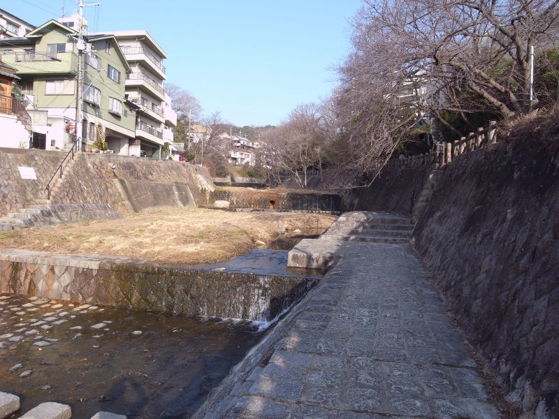 阪急夙川から北山貯水池までの散歩 なみだれ日記