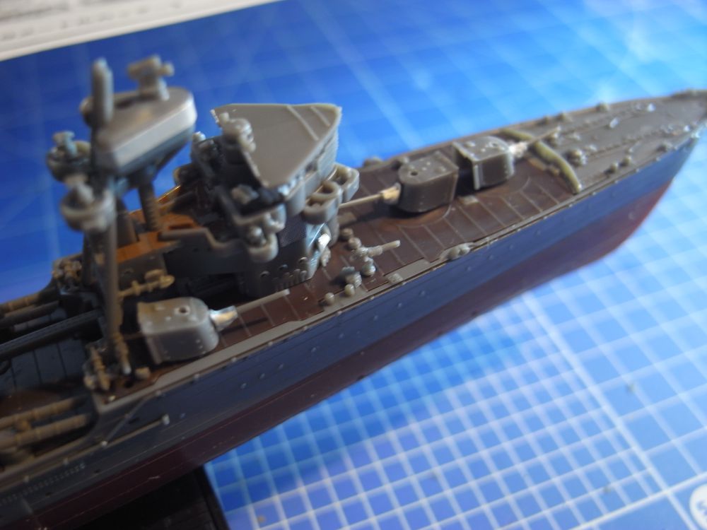 多摩（フジミ、艦NEXT、1/700）の艦首　機銃